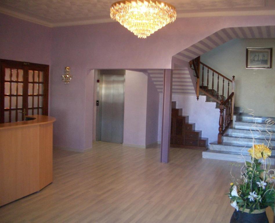 גנדסה Hotel Pique מראה חיצוני תמונה